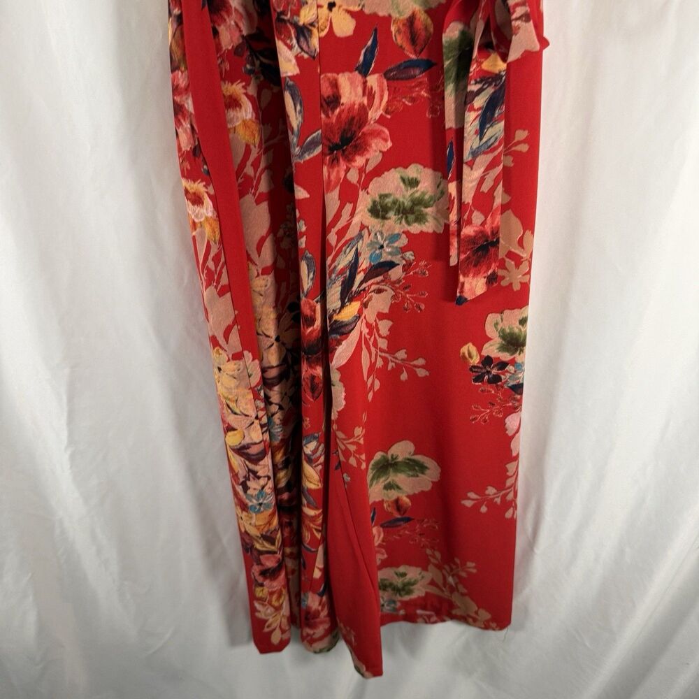 Beige by ECI Jumpsuit Women's Medium Red Floral V-Neck Belted Wide Leg - Picture 3 of 13